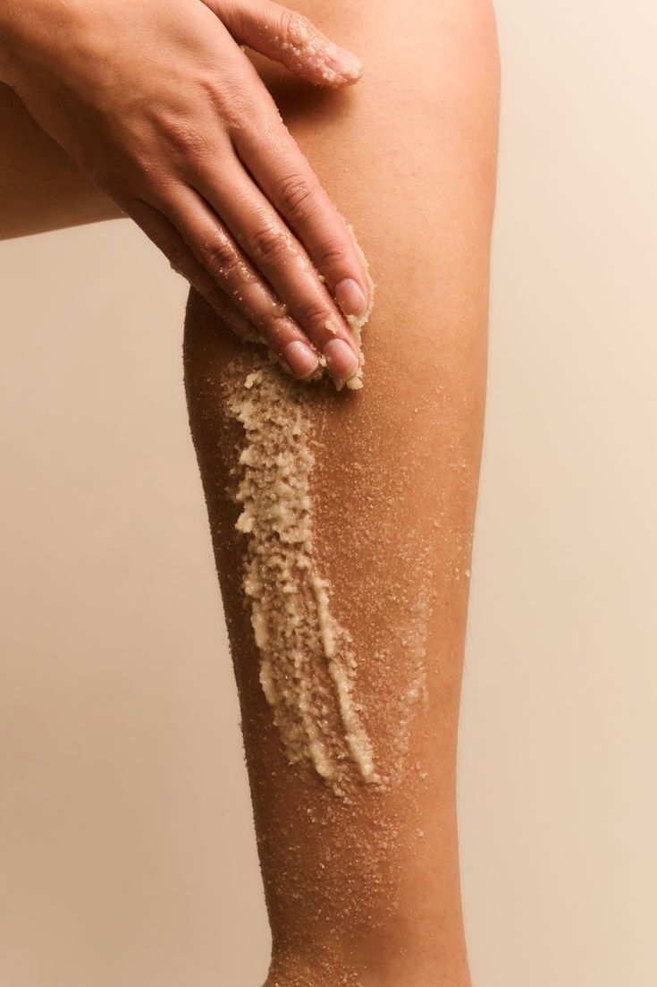 Cupcake Glō Body Scrub – Sweet Vanilla Sugar Exfoliator for Radiant, Glowing Skin - Paragon Beauty Empire